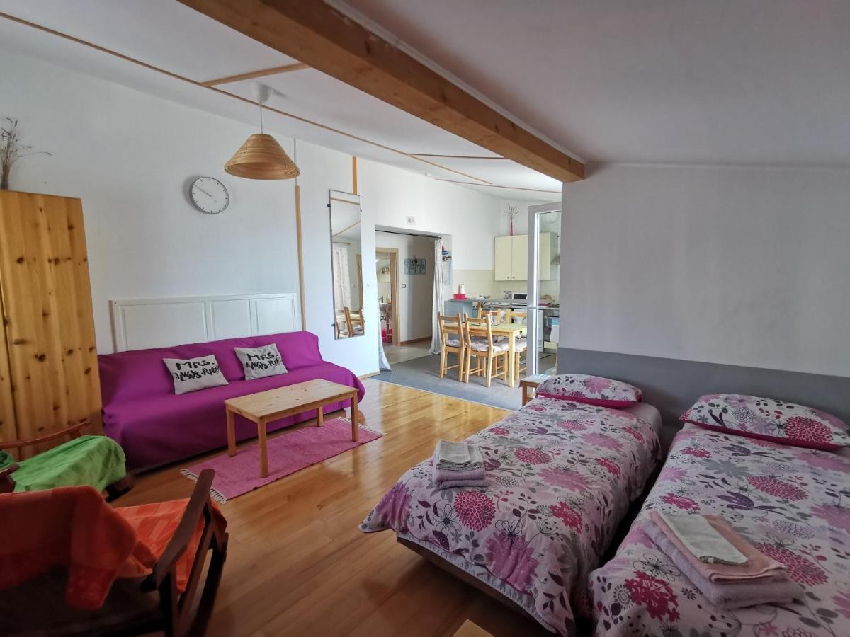 Anita Studio Apartment With Terrace Rijeka Exterior foto