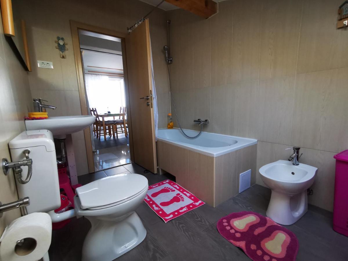 Anita Studio Apartment With Terrace Rijeka Exterior foto